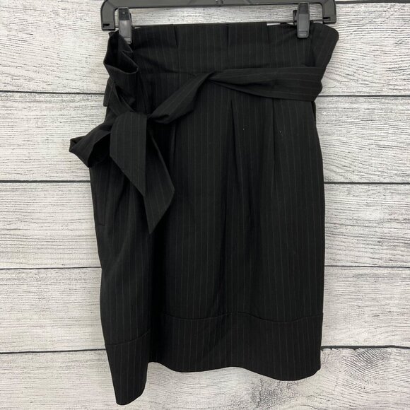 BCBG Maxazria Black Pinstripe Wrap Skirt With Bow Detail Size 10 - Picture 1 of 2